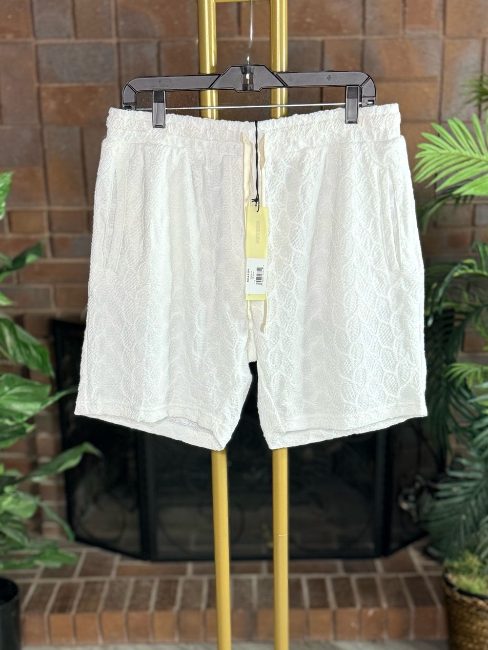 Reason Textured Jacquard Drawstring Shorts White Men’s Size L NWT